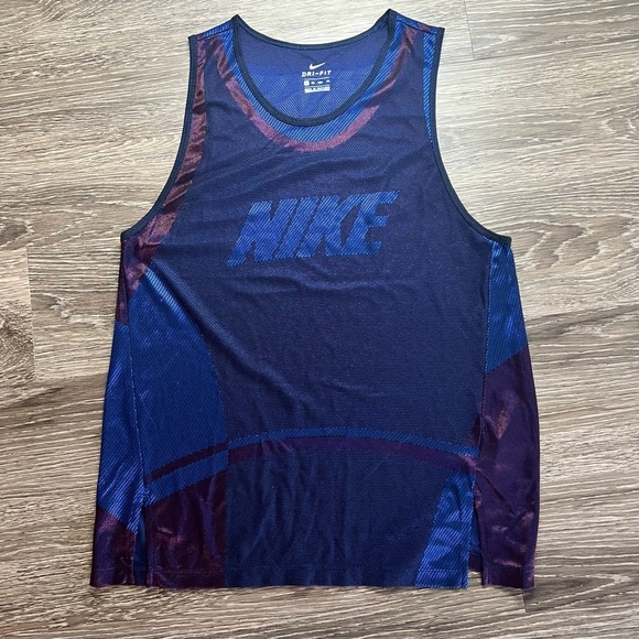 Nike Tops - Nike top. NWOT. XS Blue.
